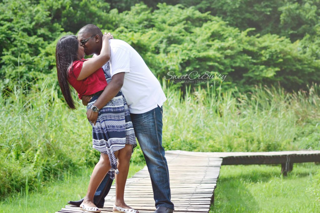 chalkboard, sweetcr8ivity,Theo and letitia,umhlanga nature reserve, umhlanag beach, hawaan forest,couples photography durban, kisses