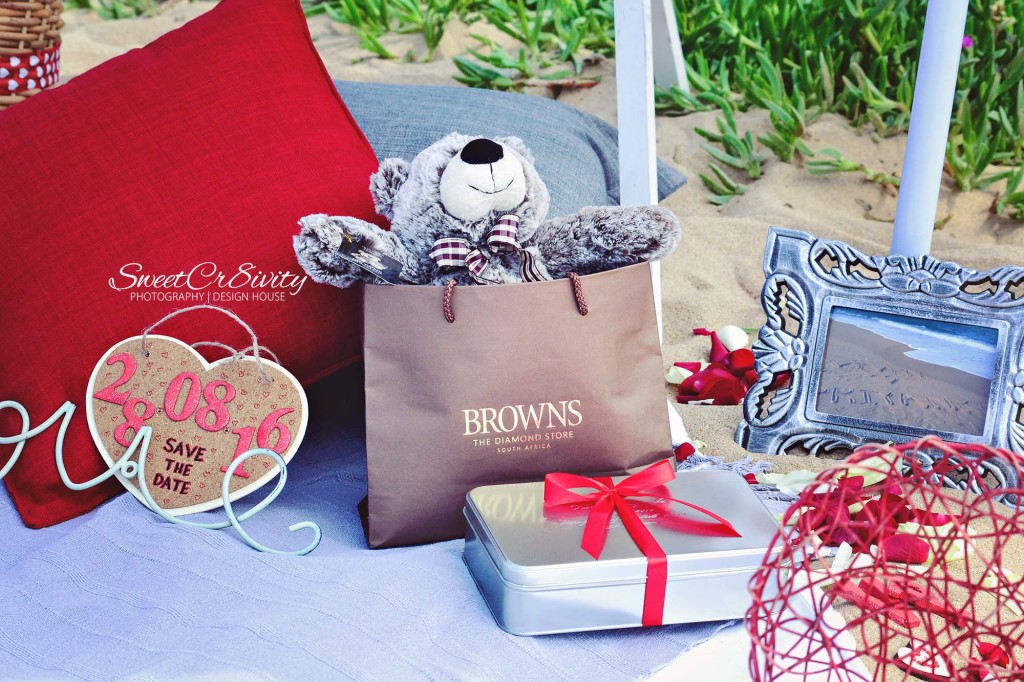 viven and priyanka, happily ever after, surprise proposal shoot, lanterns, red balloons, virginia beach durban north, sweetcr8ivity, durban photographers, moses mahbida stadium photography, seashell ring, browns teddy bear, red roses, photohraphy props, dial a picnic