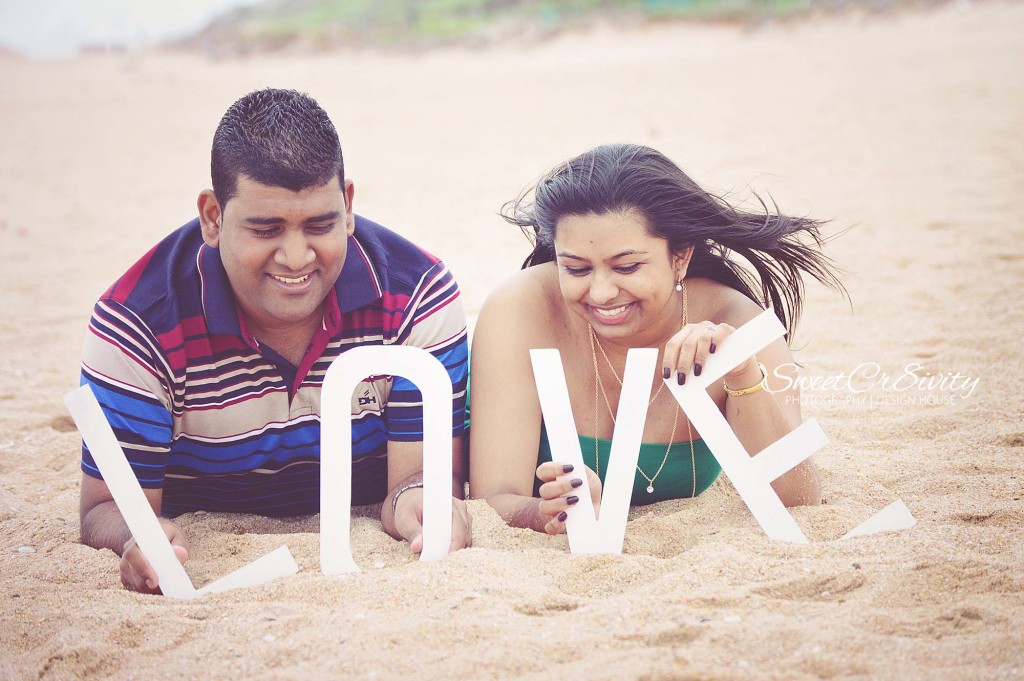 shahistha and ralph proposal shoot,virginia beach, dial a picnic,sweetcr8ivity,love,red roses,green dress, puzzle,creative photography durban, diamond ring