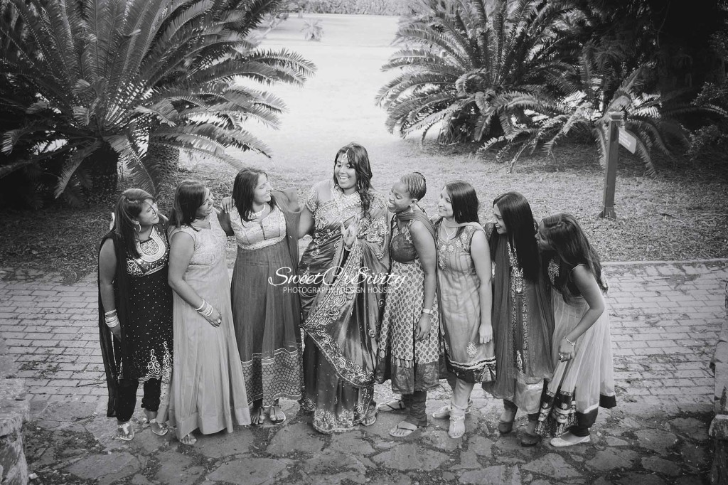 kivashnis surprise birthday shoot,indian outfits,sweetcr8ivity,wedding photography durban,proposal shoots,durban botanical gardens,creative photography,cupcake,happy birthday,mehendi night,fun,laughter,happiness,memories,friendships,renisha,cassandra,kivashni,serena,denise