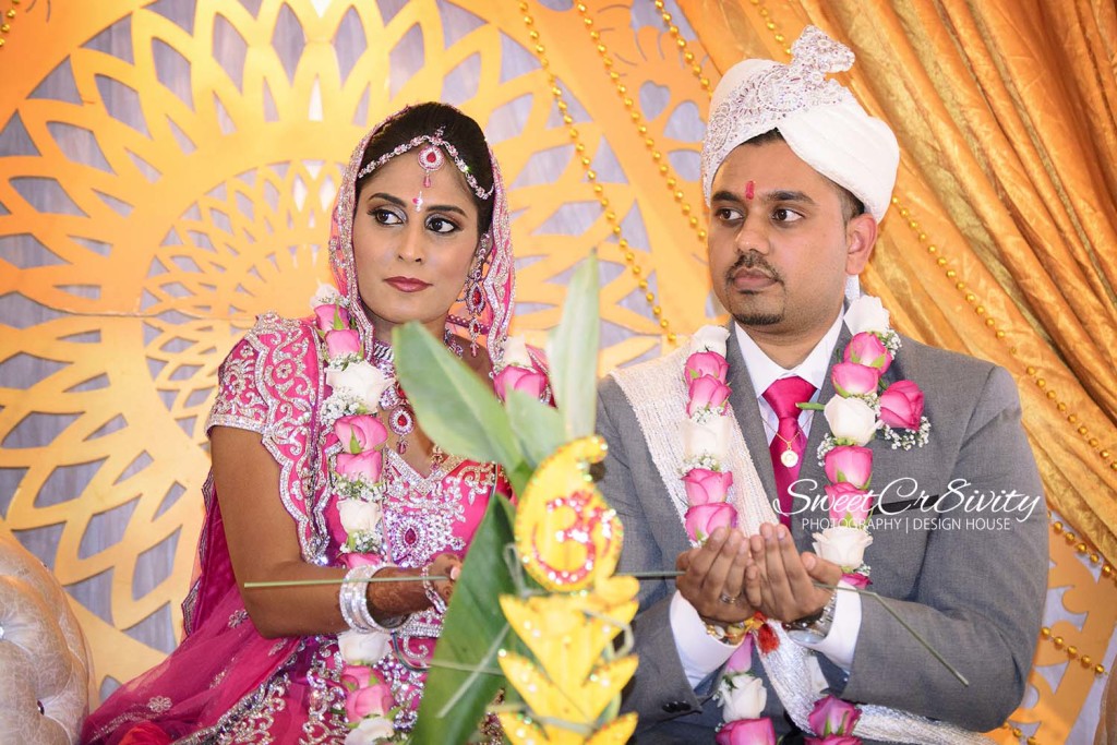 yashlen weds arisha,isipingo hills,SweetCr8ivity,durban wedding photography,pink bridal lehenga, creative shoot,lindt bunny,wedding favors,kavesh manicks events by design,mehendi,wedding decor,sindhoor