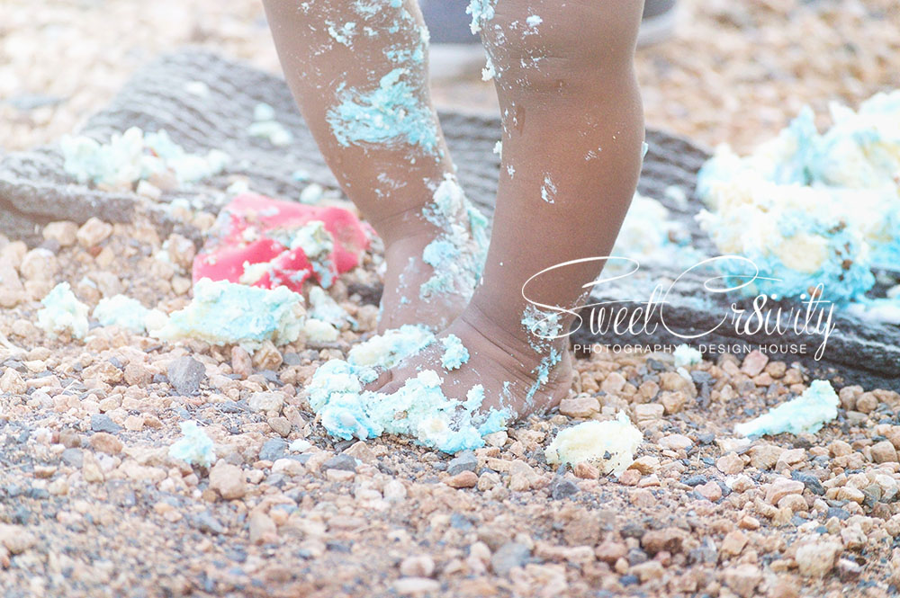 family shoot chris saunders park, umhlanga, durban wedding photographers, sweetcr8ivity, cakes smash, superman theme, birthday cake, trisha and wayne,parklane,polka dot bunting, superman cape, onesie