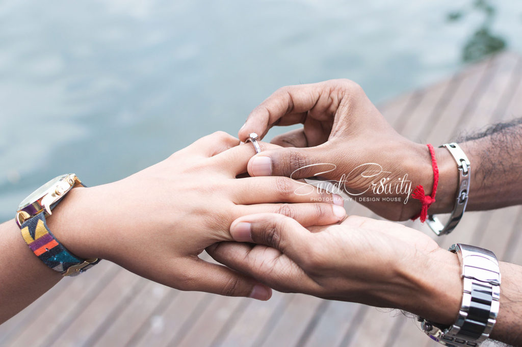 surprise proposal photoshoot durban,sweetcr8ivity,wedding photographers,ushaka marine world,she said yes,heart,creative photography,hugs and kisses,great gatsby,diamond ring,sweethearts