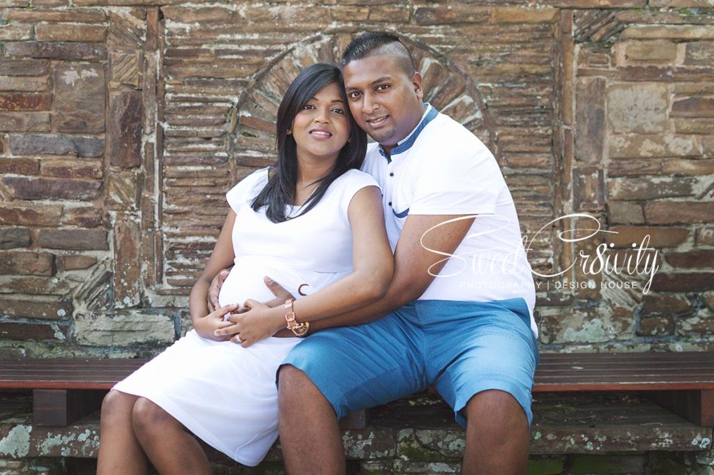 its a girl,damien and humsha,first baby,durban botanical gardens,sweetcr8ivity,aveen elaine lutchman,pink booties,white maternity dress,belly kiss,creative blurs,depth of field
