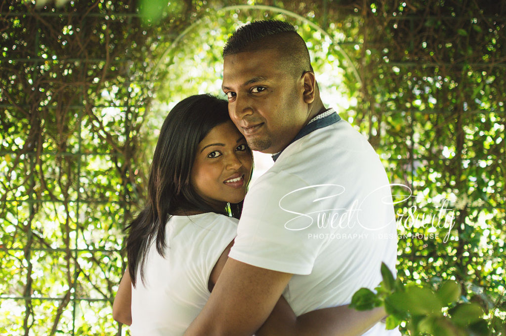its a girl,damien and humsha,first baby,durban botanical gardens,sweetcr8ivity,aveen elaine lutchman,pink booties,white maternity dress,belly kiss,creative blurs,depth of field
