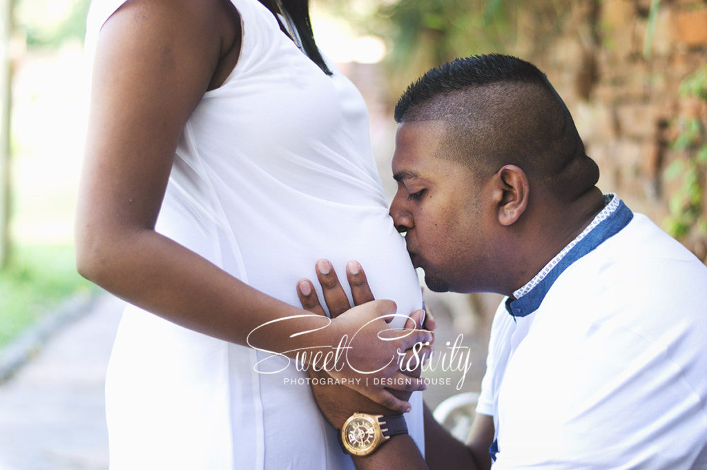 its a girl,damien and humsha,first baby,durban botanical gardens,sweetcr8ivity,aveen elaine lutchman,pink booties,white maternity dress,belly kiss,creative blurs,depth of field
