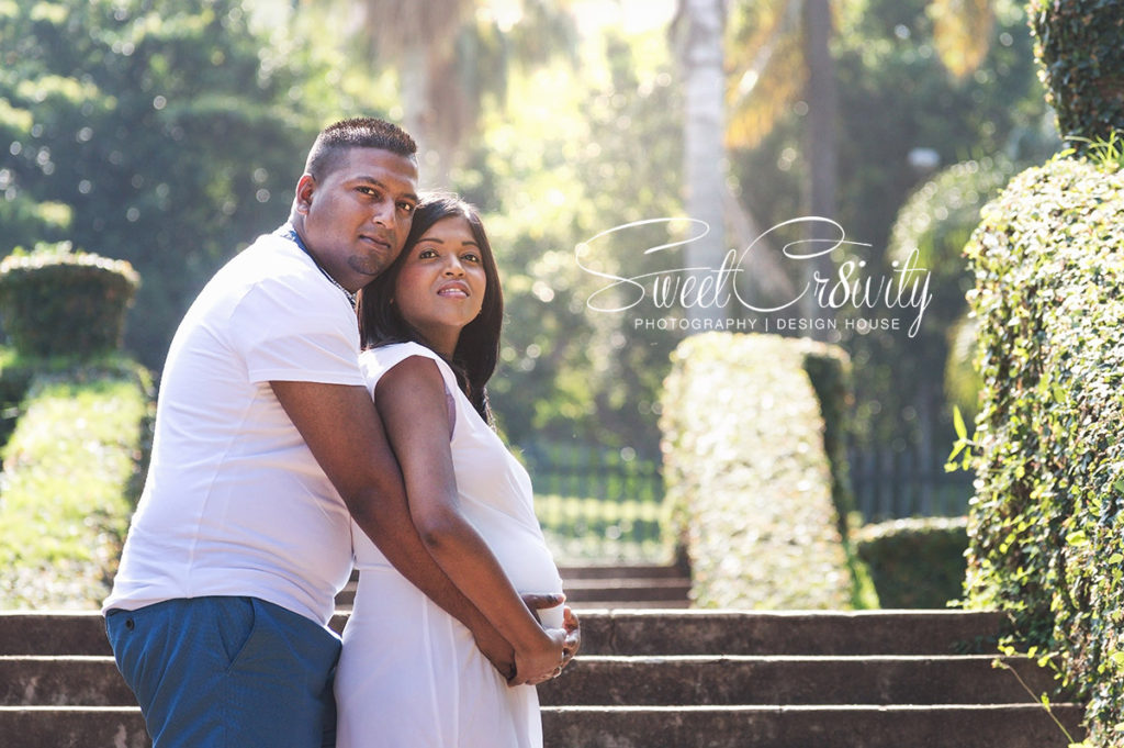 its a girl,damien and humsha,first baby,durban botanical gardens,sweetcr8ivity,aveen elaine lutchman,pink booties,white maternity dress,belly kiss,creative blurs,depth of field