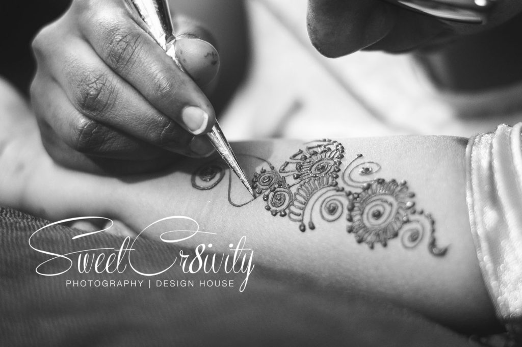 mehendi,henna,art,wedding festivities,flowers in hair,durban wedding photographers,sweetcr8ivity,aveen and elaine lutchman,colorful decor,hand art,chicnese fan,floral sari, bridal mehndi by narusha