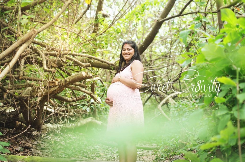 samiksha's maternity shoot