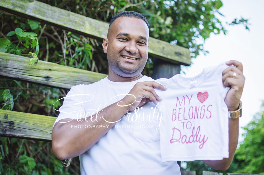 prgnancy shoot,its a girl,charlton,baby days book,pink balloons,hawaan forest,sweetcr8ivity,elaine and aveen lutchman,creative photography,umhlanga photographers,onesie,clothesline,sunset