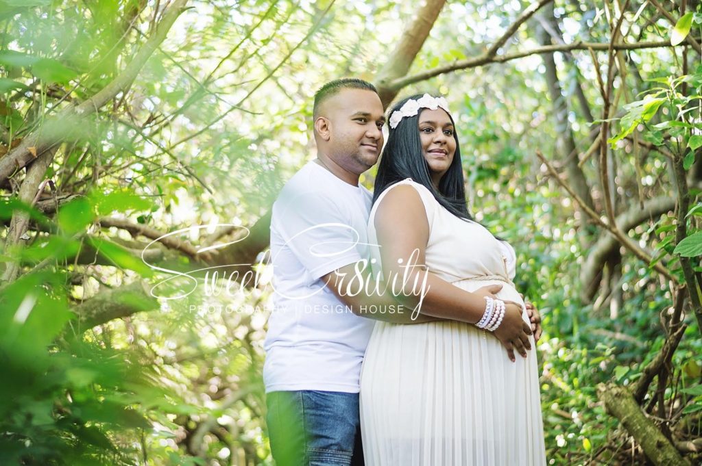 prgnancy shoot,its a girl,charlton,baby days book,pink balloons,hawaan forest,sweetcr8ivity,elaine and aveen lutchman,creative photography,umhlanga photographers,onesie,clothesline,sunset