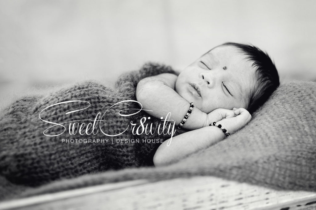 newborn photography durban,crafty baby photoprops,sweetcr8ivity,samikshas maternity shoot,elaine and aveen,newborn baby,grey eyes,rings on toes,