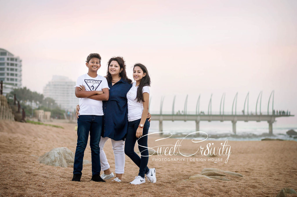 umhlanga beach,sweet16,familyshoot,sweetcr8ivity,sunset,elaine and aveen lutchman,indian delights,happiness,love,laughter,cold day,creative photography ,umhlanga pier,lighthouse