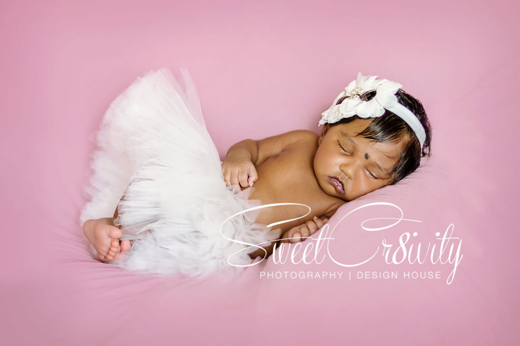 newbonr photography durban,michelles maternity shoot,kc photography props,tutus and bows,backdrop shop,flowers,3weeks old baby girl,pink and white,cody,elaine and aveen lutchman,creative,headpeices,tiny feet,brothers love