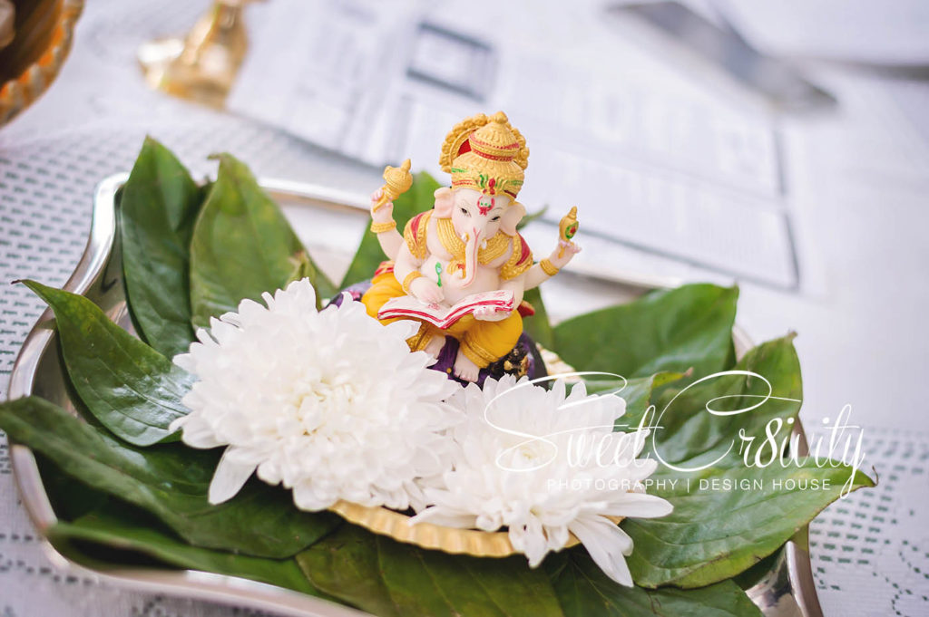 payal bridal,south indian wedding,best durban wedding photographers,sweetcr8ivity,elaine and aveen lutchman,montford sss temple hall,durban botanical gardens,rolex,bondi blu,red bridal lehenga,ganesha,creative photohraphy,we love weddings,baby breath,diamond rings