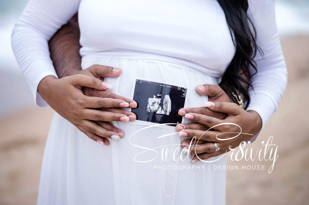 maternity shoot,pregnancy,its a boy, blue balloons,creative photography,sailor theme,adele,love bumps maternity dress hire,sweetcr8ivity,elaine and aveen lutchman,hawaan forest,umhlanga nature reserve,beach,floral crown,4d scan