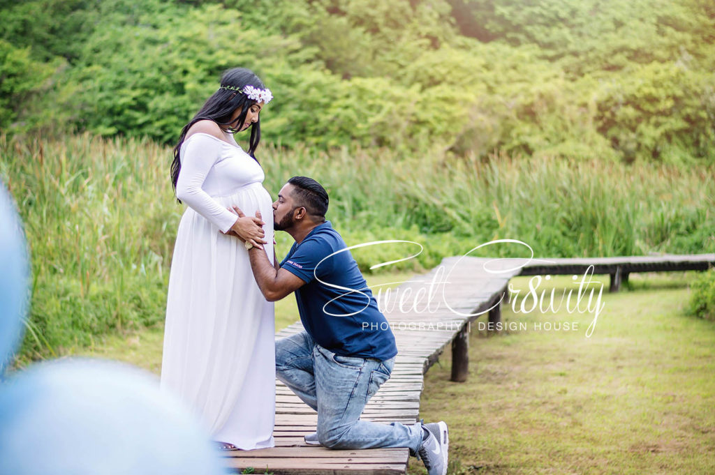 maternity shoot,pregnancy,its a boy, blue balloons,creative photography,sailor theme,adele,love bumps maternity dress hire,sweetcr8ivity,elaine and aveen lutchman,hawaan forest,umhlanga nature reserve,beach,floral crown,4d scan