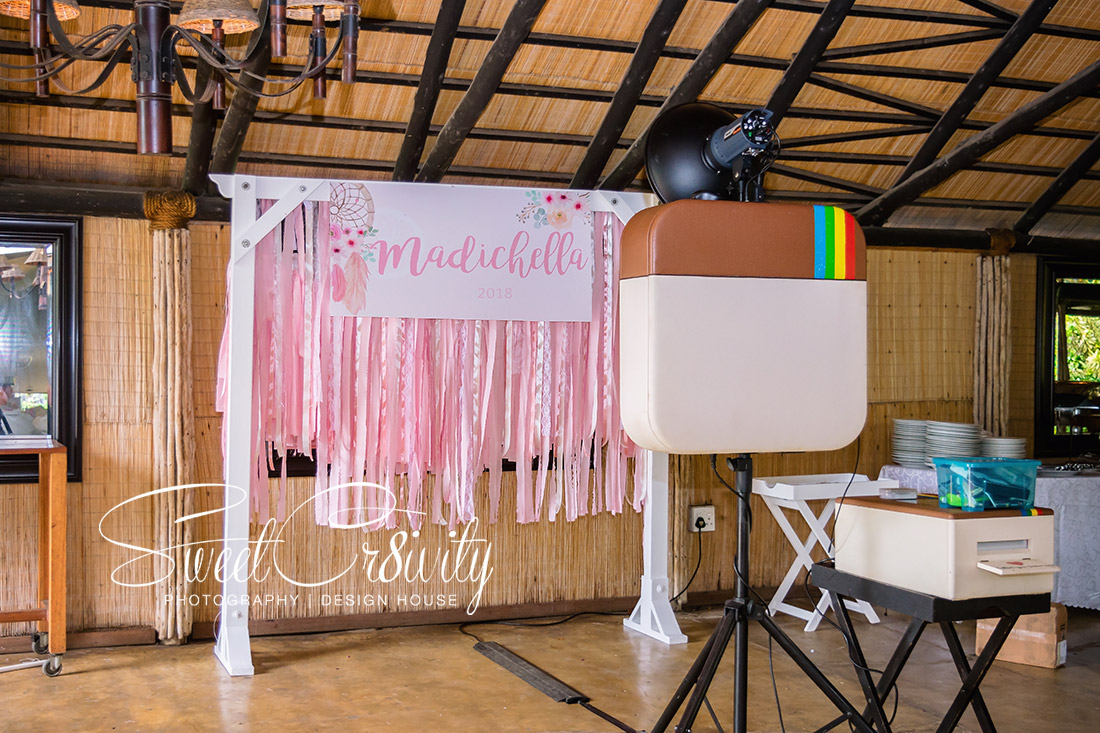 wild two, themed kiddies party, bespoke events, sweetcr8ivity, mumtaz cocoa, the polkadot company, photobooth, cakepops, train rides, de charmoy estate, sweet dream ice cream, candyfloss, popcorn, chilli chocolate chefs, jumping castle, face painting, flower crowns, little guests, teepee, best party photographers durban