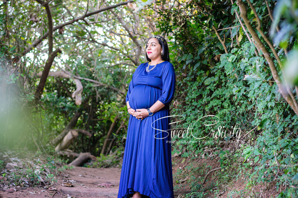 maternity shoot, pregnancy reveal, its a boy, raveshan amd derona, sweetcr8ivity, umhlanga, photography, elaine and aveen lutchman, navy blue and green, nature