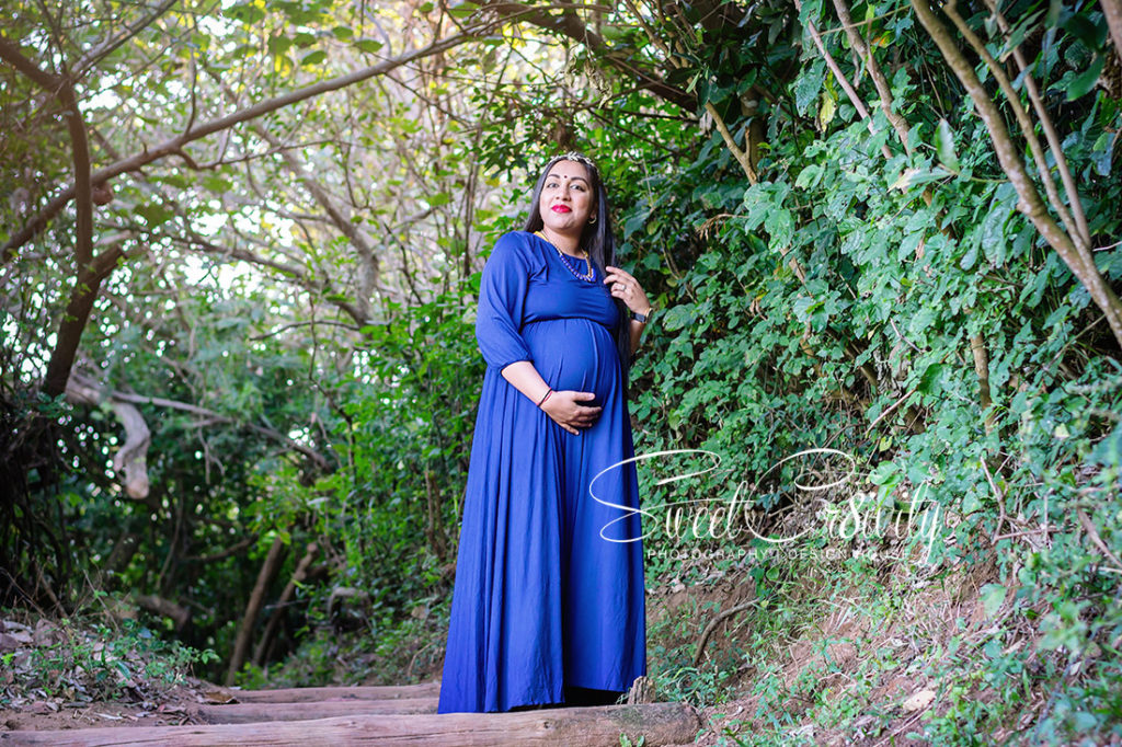 maternity shoot, pregnancy reveal, its a boy, raveshan amd derona, sweetcr8ivity, umhlanga, photography, elaine and aveen lutchman, navy blue and green, nature ,balloons,sunset,forest