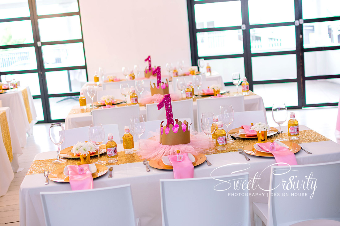 1st birthday party, party princess, themed kiddies parties, durban photographers, sweetcr8ivity, aveen and elaine lutchman, market cafe, baby girl, isla, make a wish, tutus and bows, bubbles, douwe egberts