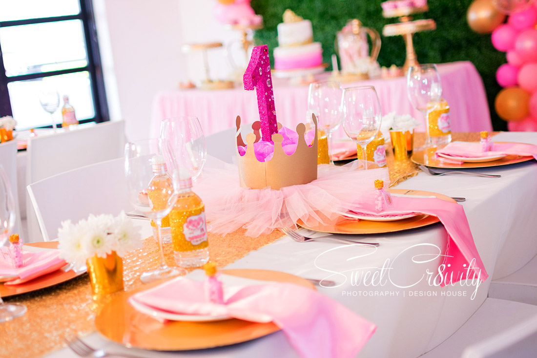 1st birthday party, party princess, themed kiddies parties, durban photographers, sweetcr8ivity, aveen and elaine lutchman, market cafe, baby girl, isla, make a wish, tutus and bows, bubbles, douwe egberts