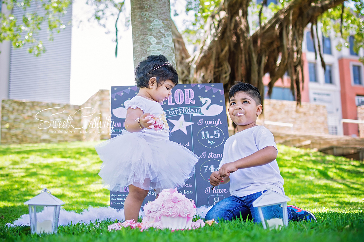 sweetcr8ivity, durban wedding photographers, kiddies parties, 1st birthday,cake smash, umhlanga, laughter, family, creativity,butterfly cake, brother and sister love