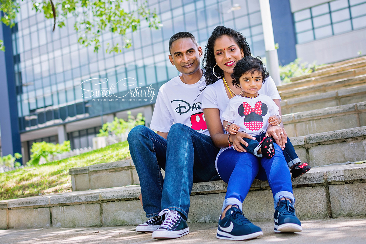 cake smash, photoshoot, 1st birthday, minnie mouse themed, chris saunders park, sweetcr8ivity, best durban photographers, family shoot, umhlanga, kids party photography, lushal and prevern