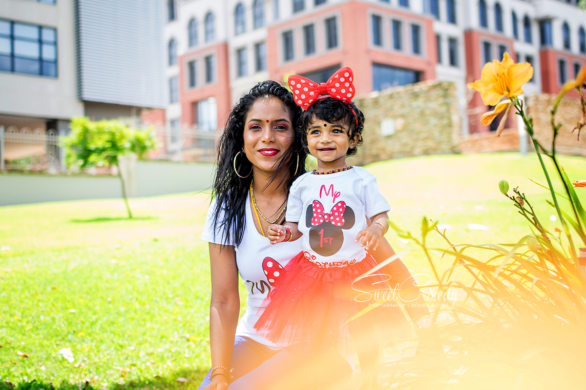 cake smash, photoshoot, 1st birthday, minnie mouse themed, chris saunders park, sweetcr8ivity, best durban photographers, family shoot, umhlanga, kids party photography, lushal and prevern