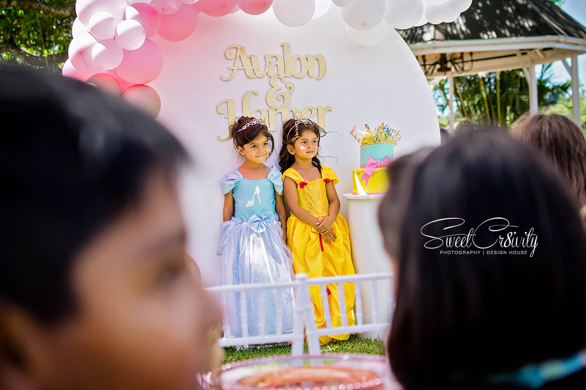 disney themed party,sweetcr8ivity,umhlanga,durbans best photographers, kiddies parties, chillie chocolate chefs, aveen and elaine lutchman, de charmoy estate, pixiedust parties, dewolf twins, fables and fantasies,little mermaid, face painting, coronation, princess carriage, party planners, nikon, durban party photographers, snow white, belle, beauty and the beast, ballgowns, fancypants events, mixies cake deco,