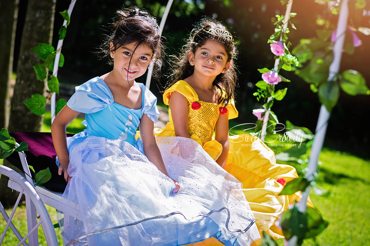 disney themed party,sweetcr8ivity,umhlanga,durbans best photographers, kiddies parties, chillie chocolate chefs, aveen and elaine lutchman, de charmoy estate, pixiedust parties, dewolf twins, fables and fantasies,little mermaid, face painting, coronation, princess carriage, party planners, nikon, durban party photographers, snow white, belle, beauty and the beast, ballgowns, fancypants events, mixies cake deco,
