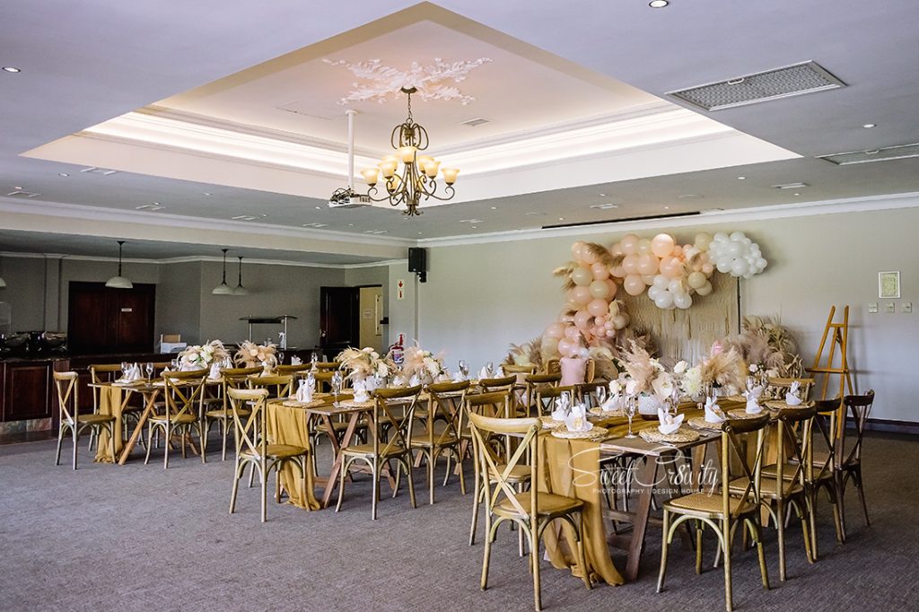 Boho themed bridal shower, sweetcr8ivity, durban photography, best wedding photographers, aveen and elaine lutchman, functions for Africa, Mount Edgecombe country club, wedding, bridal, balloon garland